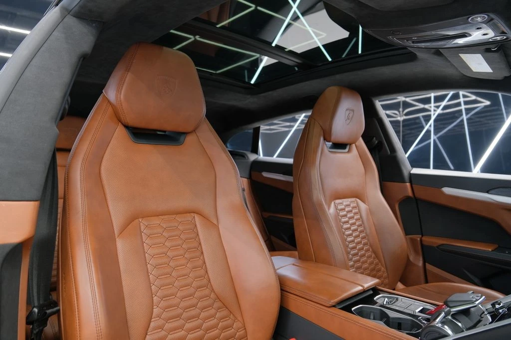 2019 Lamborghini Urus - Image 30 of 31