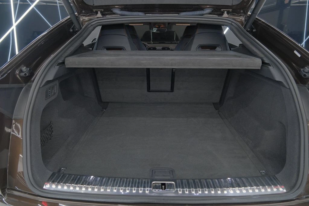 2019 Lamborghini Urus - Image 17 of 21