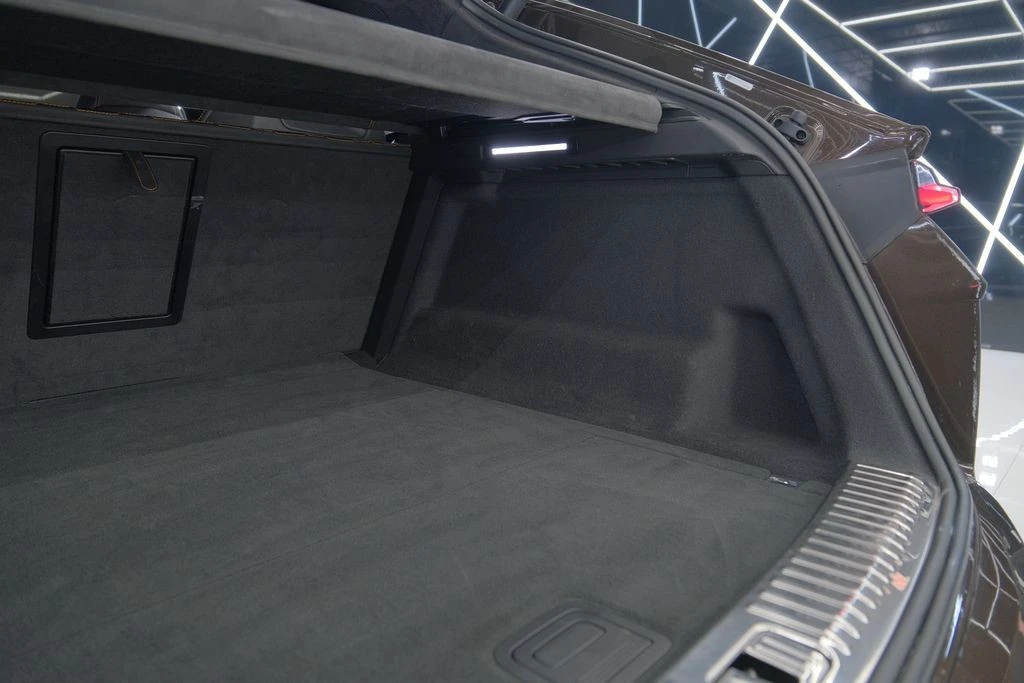 2019 Lamborghini Urus - Image 19 of 21