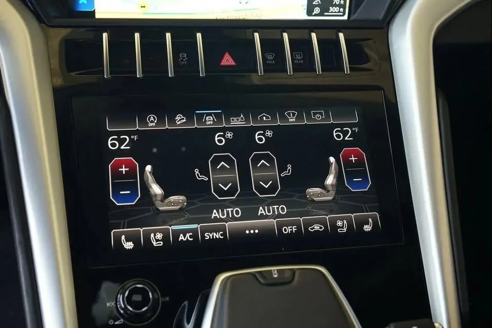 2019 Lamborghini Urus - Image 17 of 18