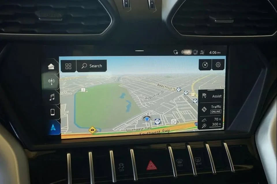 2019 Lamborghini Urus - Image 13 of 18