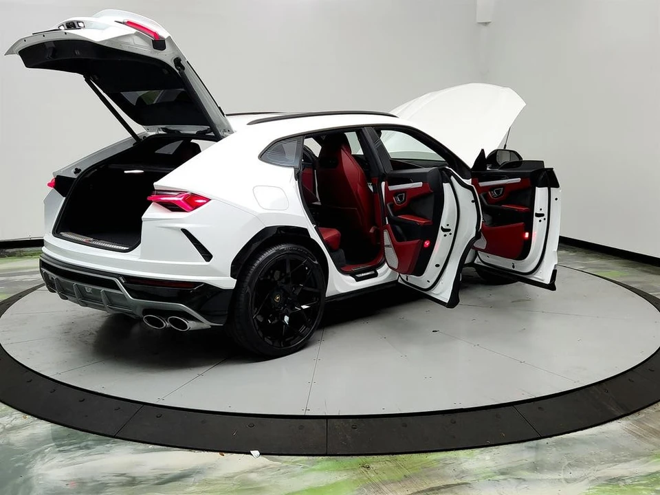 2019 Lamborghini Urus - Image 11 of 21