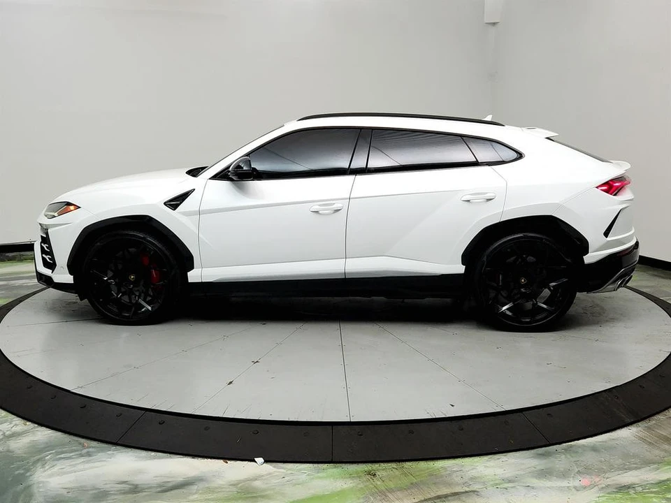 2019 Lamborghini Urus - Image 8 of 21