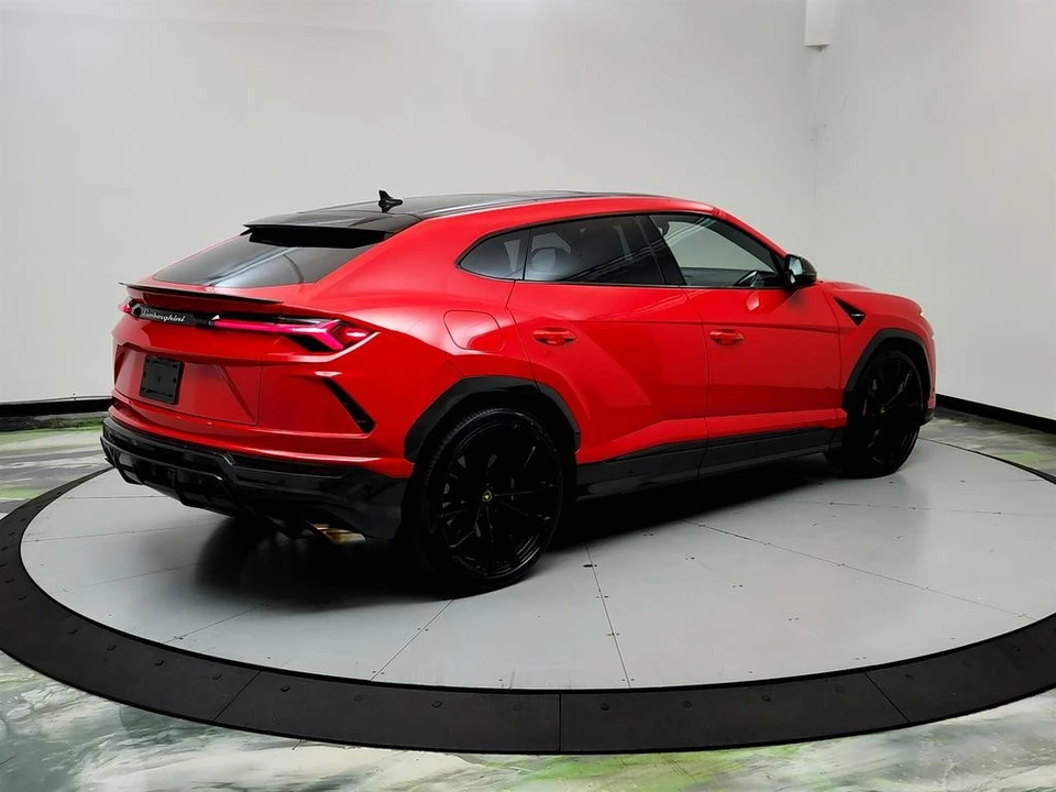 2019 Lamborghini Urus - Image 5 of 31
