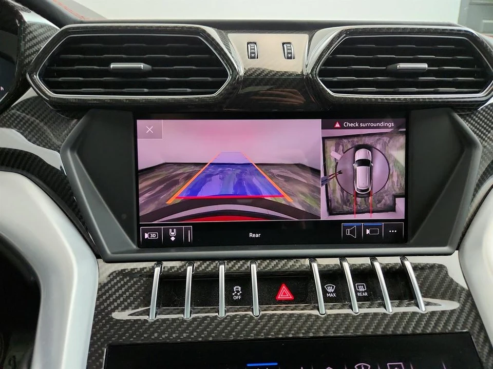 2019 Lamborghini Urus - Image 21 of 31