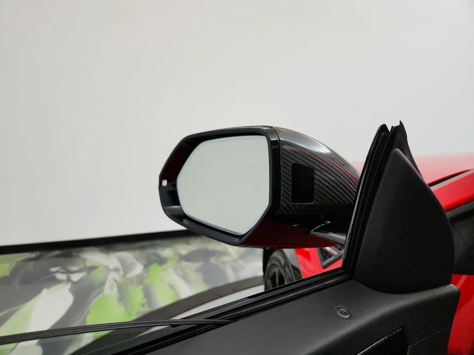 2019 Lamborghini - Image 16 of 31