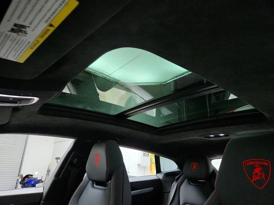 2019 Lamborghini Urus - Image 15 of 31