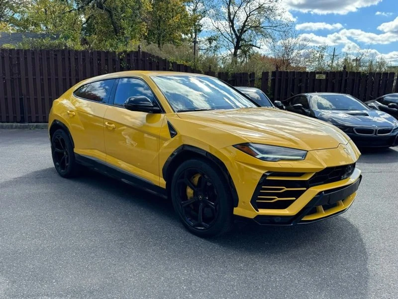 2019 Lamborghini Urus - Image 3 of 12