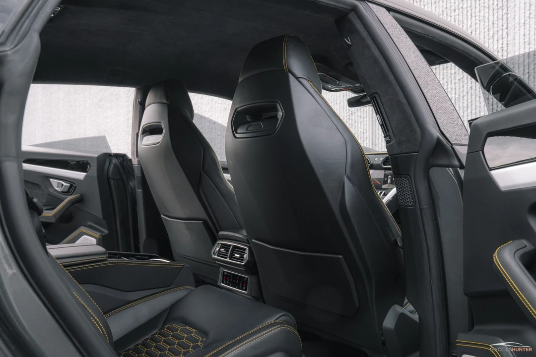 2019 Lamborghini Urus - Image 11 of 12