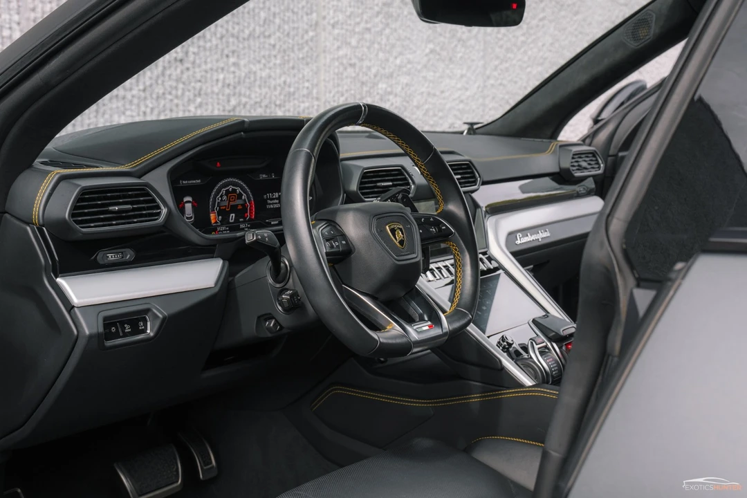2019 Lamborghini Urus - Image 2 of 12