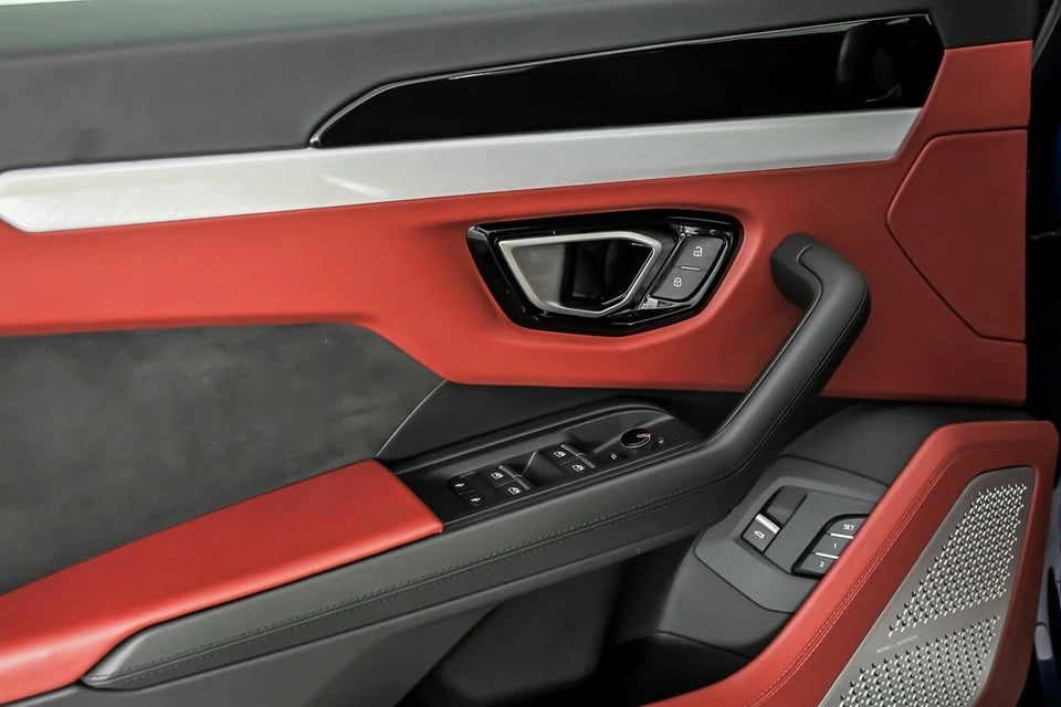 2019 Lamborghini Urus - Image 13 of 20