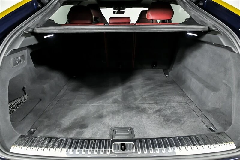 2019 Lamborghini Urus - Image 11 of 31