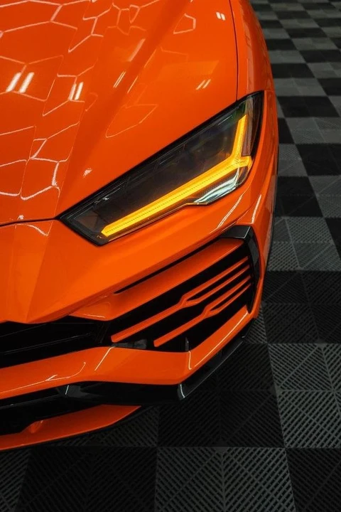 2019 Lamborghini Urus - Image 9 of 19