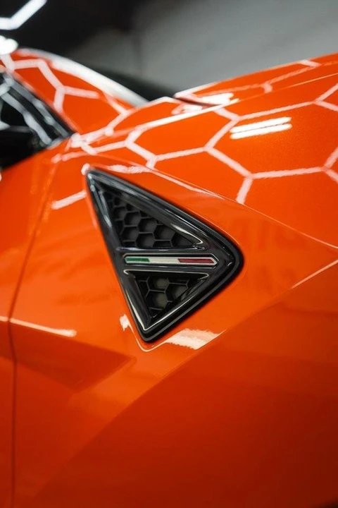 2019 Lamborghini Urus - Image 11 of 19