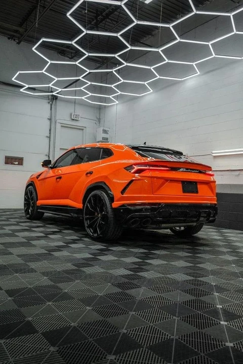 2019 Lamborghini Urus - Image 16 of 19