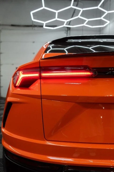 2019 Lamborghini Urus - Image 15 of 19