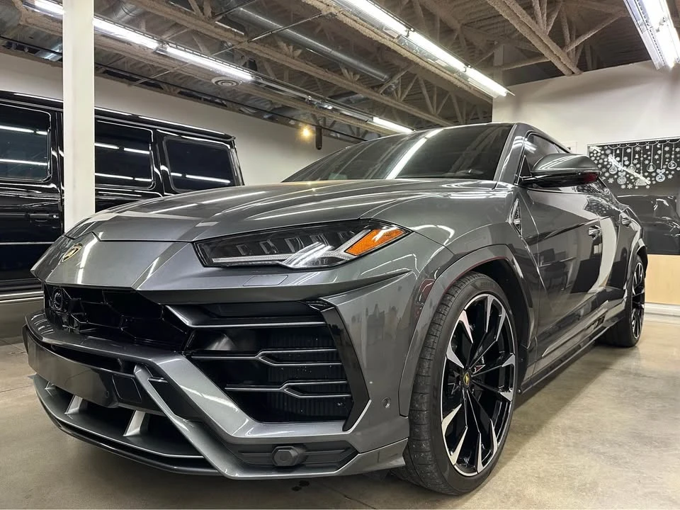 2019 Lamborghini Urus - Image 2 of 10