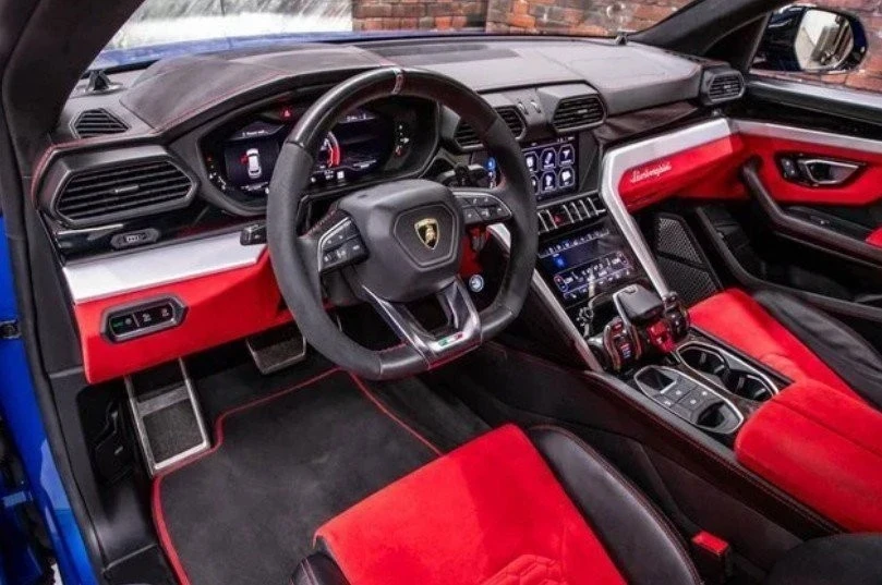 2019 Lamborghini Urus - Image 2 of 2