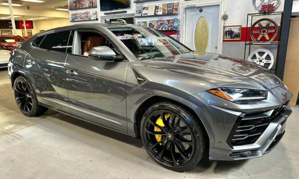 2019 Lamborghini Urus - Image 8 of 20