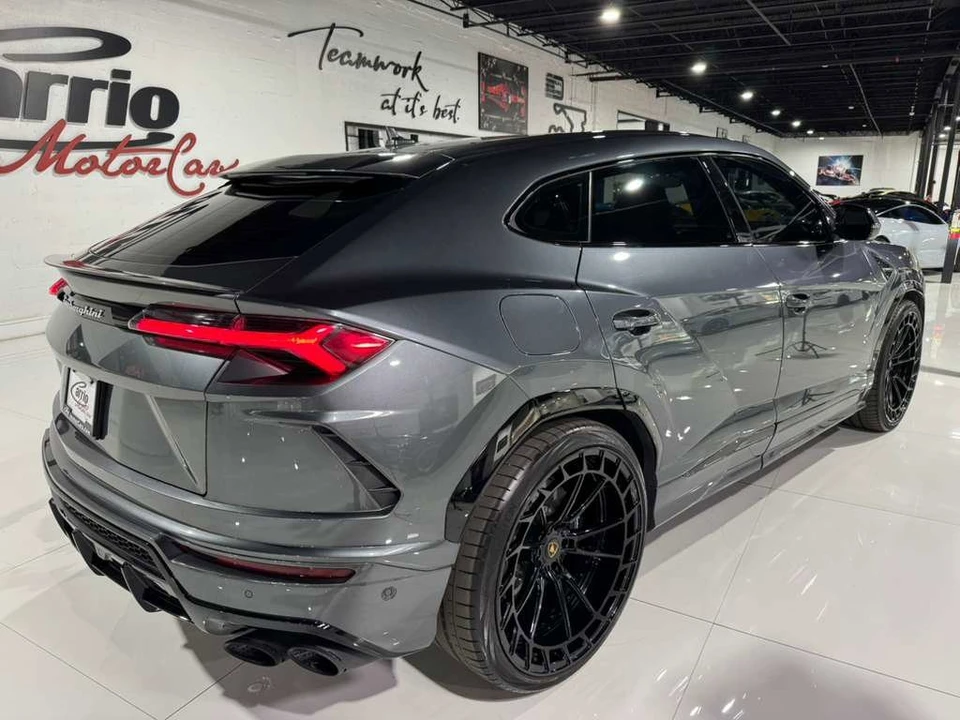 2019 Lamborghini Urus - Image 7 of 12