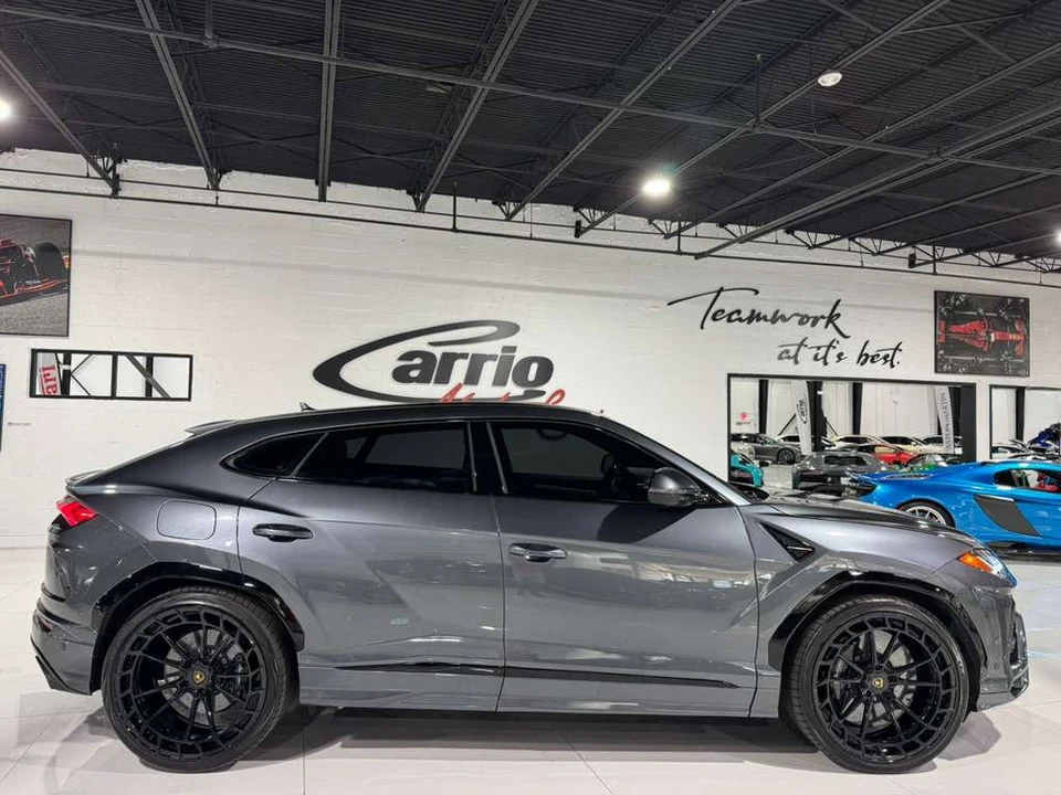 2019 Lamborghini Urus - Image 8 of 12