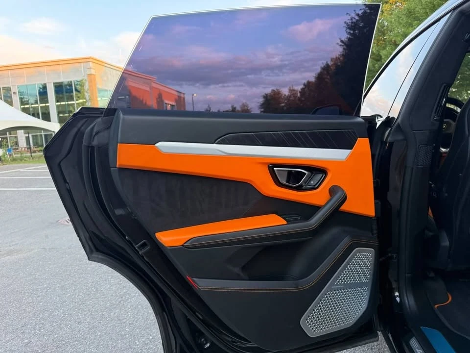 2019 Lamborghini Urus - Image 17 of 20