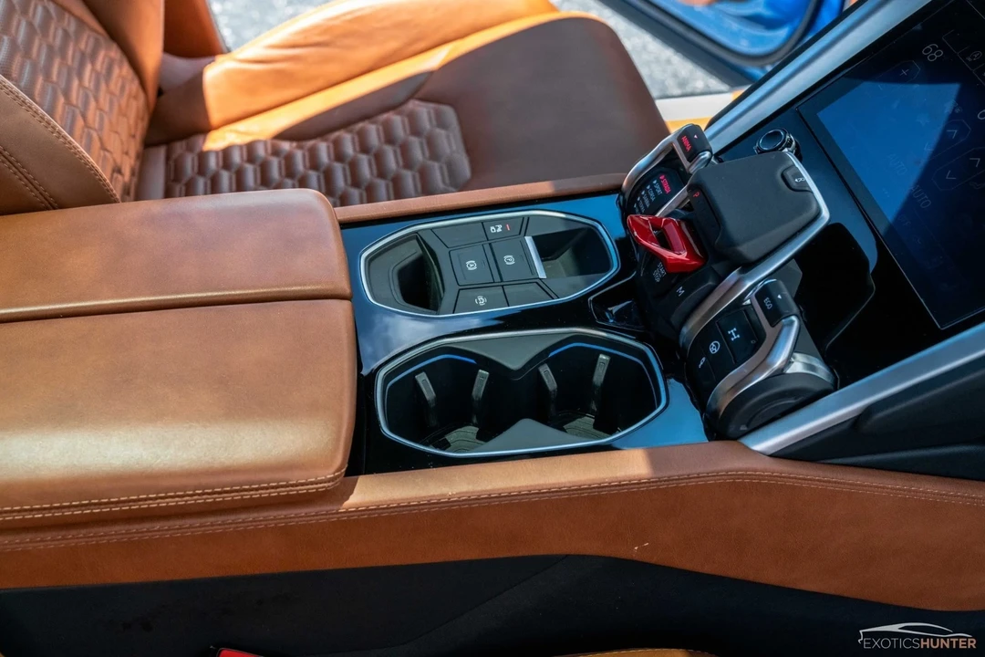 2019 Lamborghini Urus - Image 13 of 21