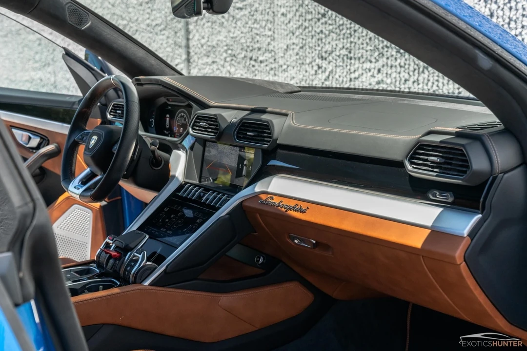 2019 Lamborghini Urus - Image 14 of 21