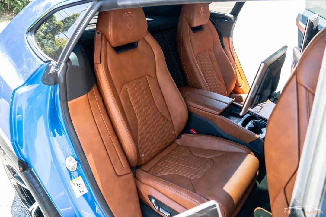 2019 Lamborghini Urus - Image 11 of 21