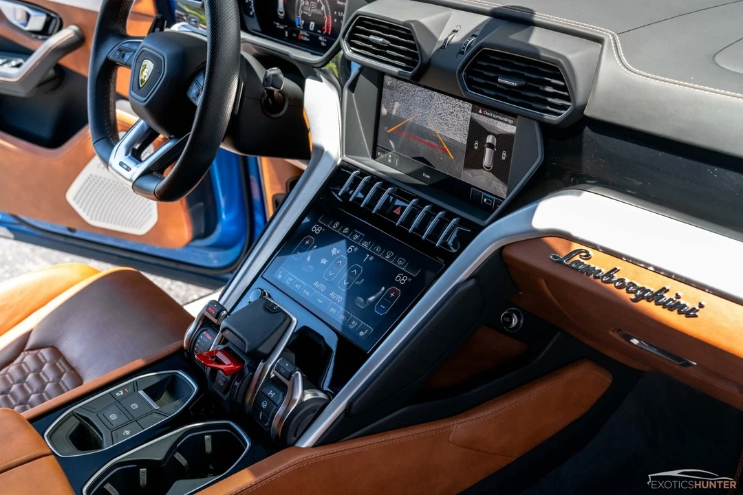 2019 Lamborghini Urus - Image 9 of 21
