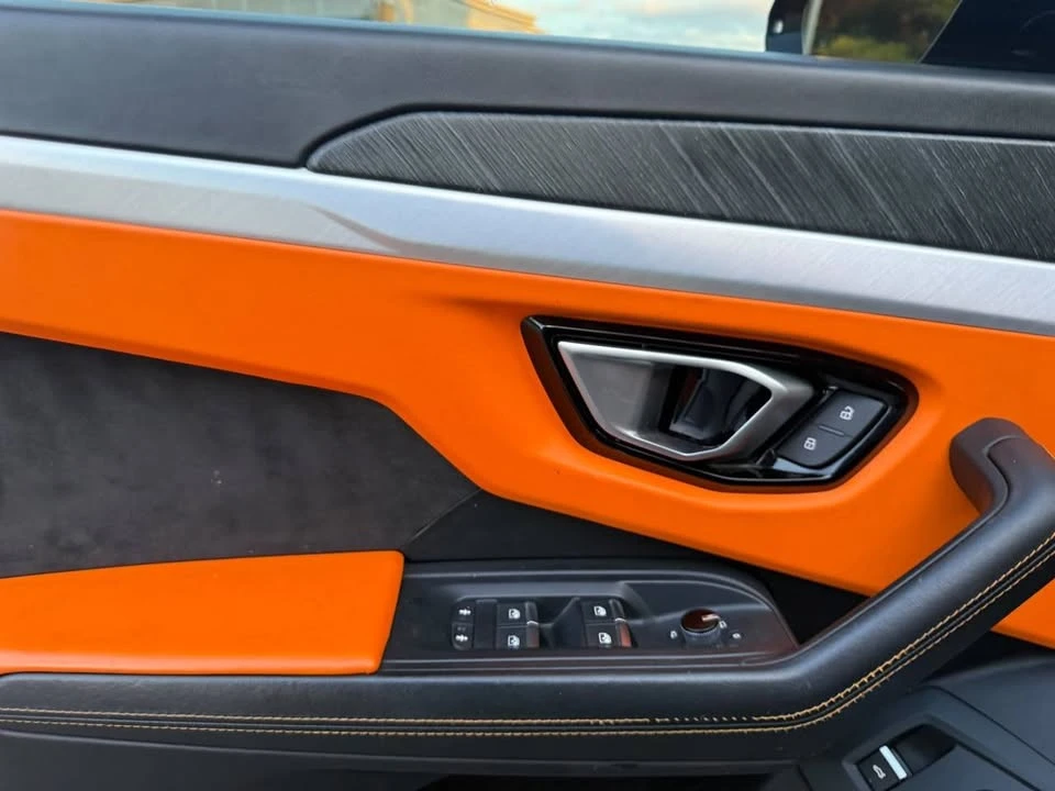 2019 Lamborghini Urus - Image 18 of 20