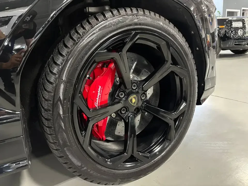 2019 Lamborghini Urus - Image 3 of 20