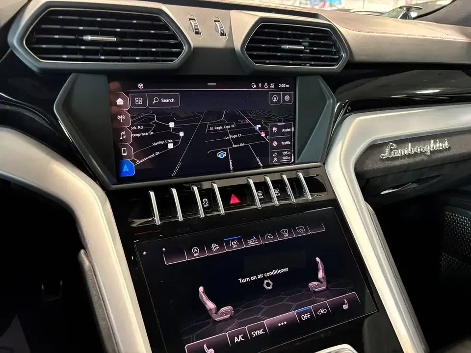 2019 Lamborghini Urus - Image 17 of 20