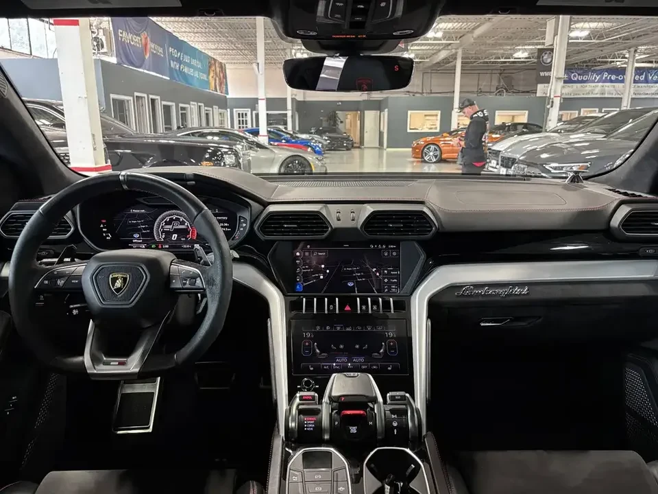 2019 Lamborghini Urus - Image 9 of 20