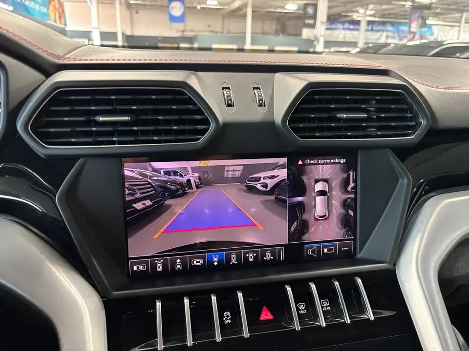 2019 Lamborghini Urus - Image 18 of 20