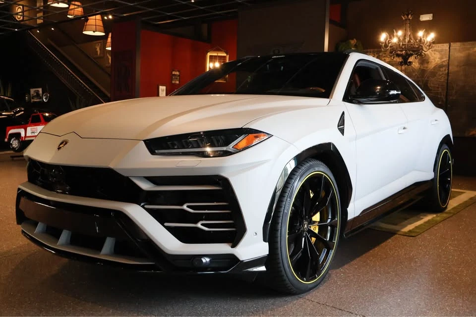 2019 Lamborghini Urus - Image 7 of 7