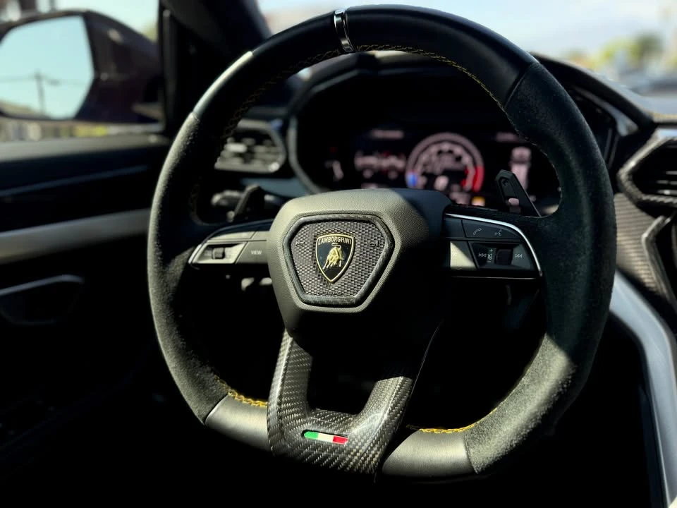 2019 Lamborghini Urus - Image 10 of 20