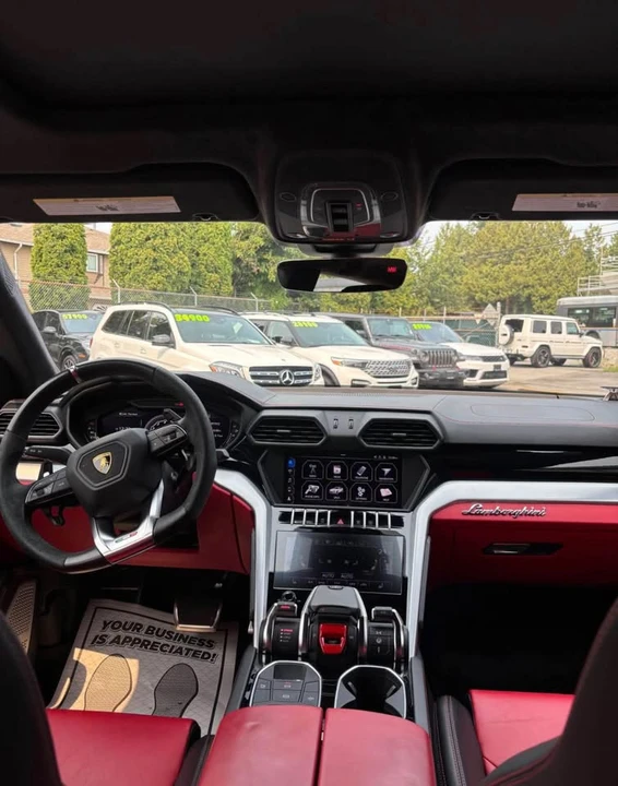 2019 Lamborghini Urus - Image 3 of 9