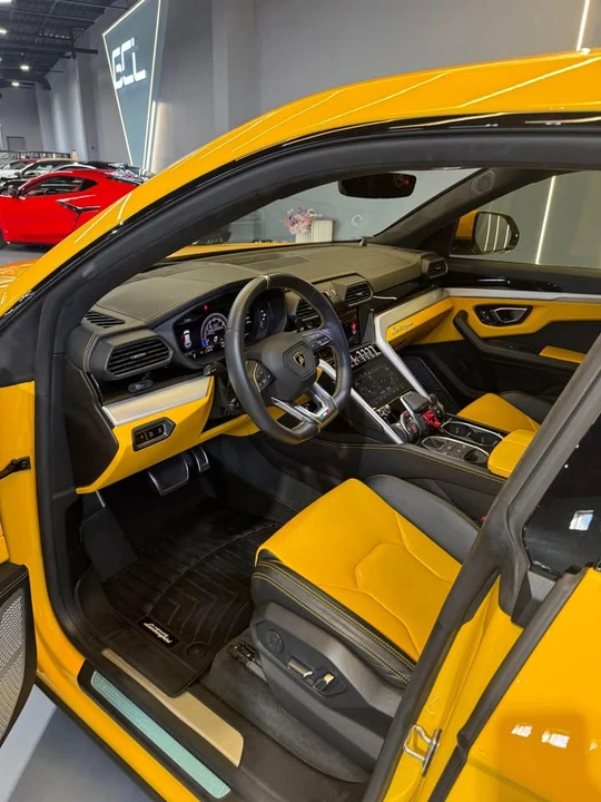 2019 Lamborghini Urus - Image 3 of 14
