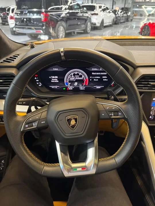 2019 Lamborghini Urus - Image 4 of 14