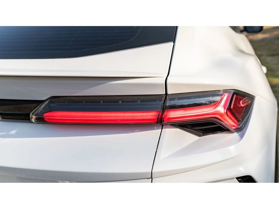 2019 Lamborghini Urus - Image 15 of 20