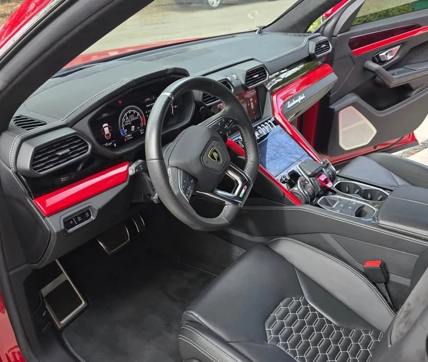 2019 Lamborghini Urus - Image 5 of 5