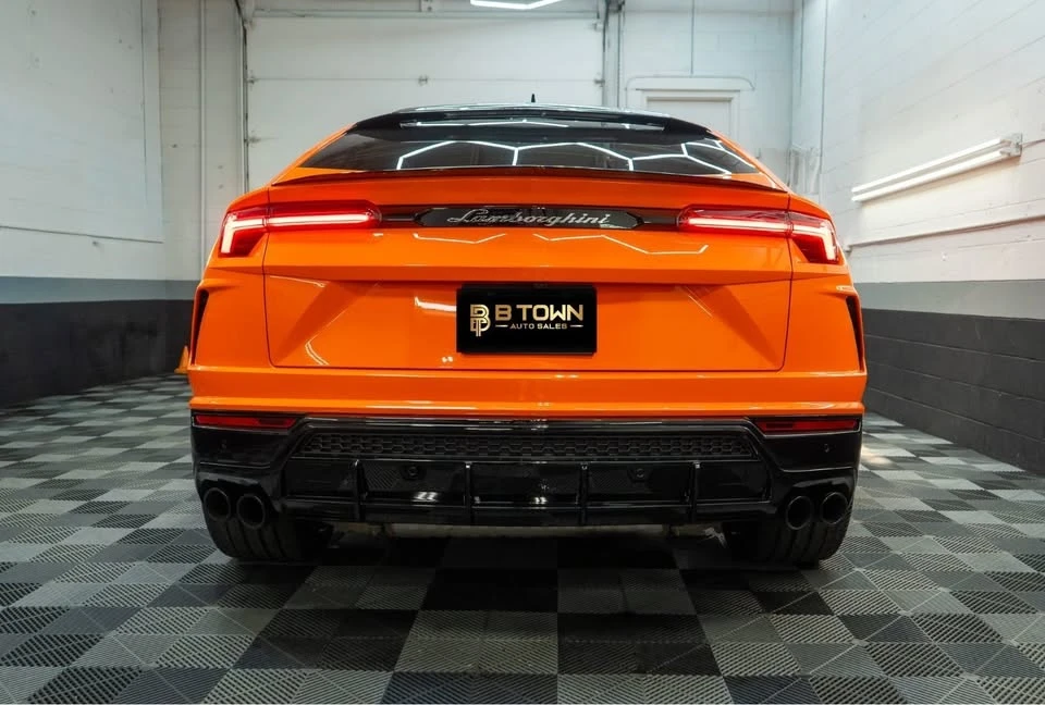 2019 Lamborghini Urus - Image 4 of 10