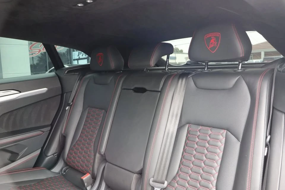 2019 Lamborghini Urus - Image 18 of 19