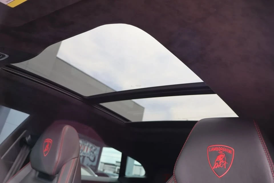 2019 Lamborghini Urus - Image 13 of 19