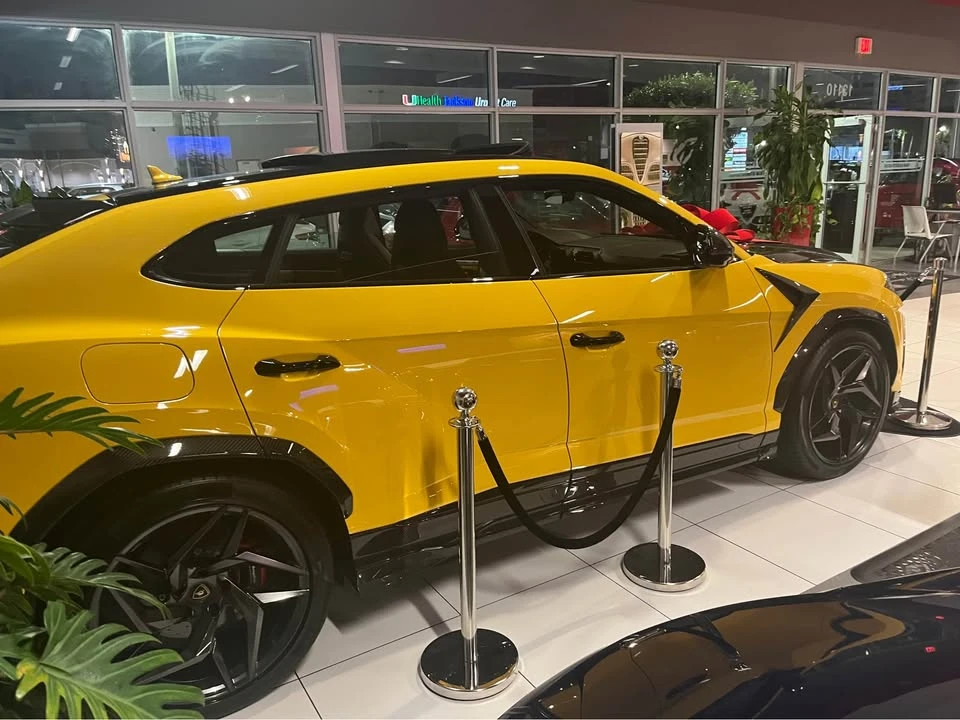 2019 Lamborghini Urus - Image 4 of 6