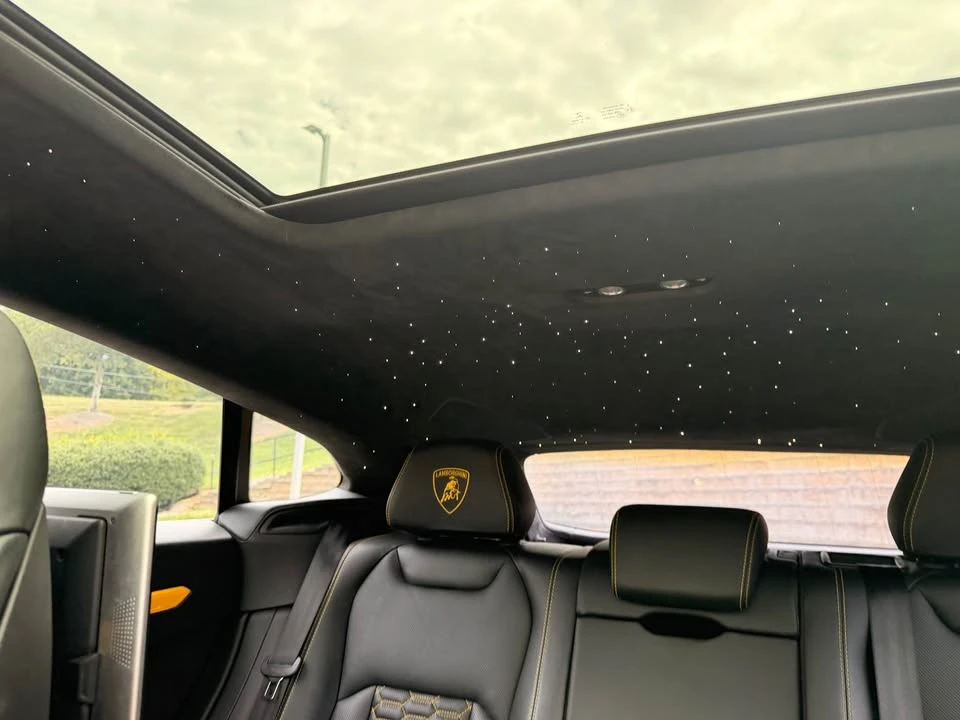 2019 Lamborghini Urus - Image 11 of 16