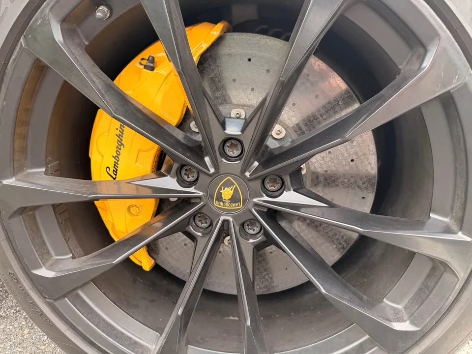 2019 Lamborghini Urus - Image 13 of 16