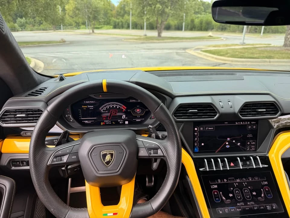 2019 Lamborghini Urus - Image 16 of 16