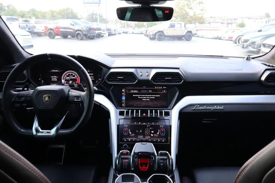 2019 Lamborghini Urus - Image 11 of 19